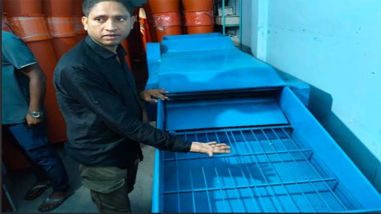 দারিদ্র্য থেকে উদ্যোক্তা: কৃষকের জীবন সহজ করছেন রাজবাড়ীর হোসেন আলী...