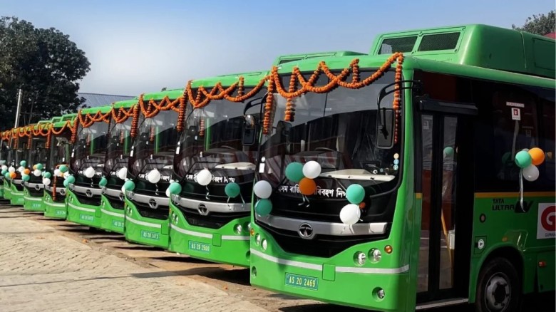 ঢাকার রাস্তায় বদল আসছে? বিআরটিসির জন্য ২০০ ইলেকট্রিক বাস কেন