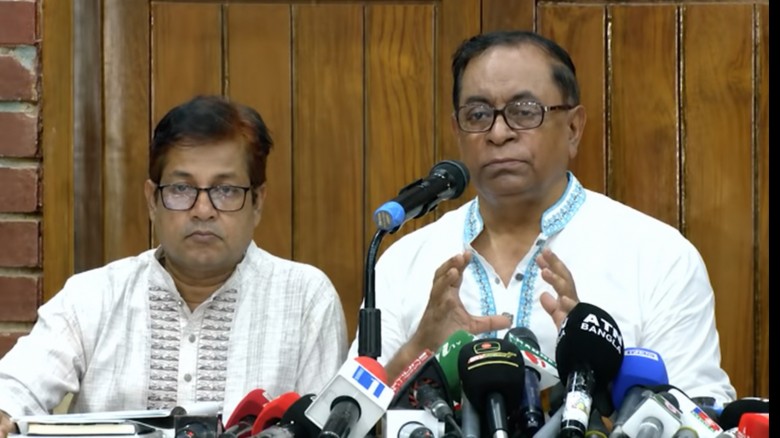 প্রধানমন্ত্রীর বিশেষ আমন্ত্রণে নিউইয়র্কে সাইফুল হক, থাকবেন জাতিসংঘ অধিবেশনে...